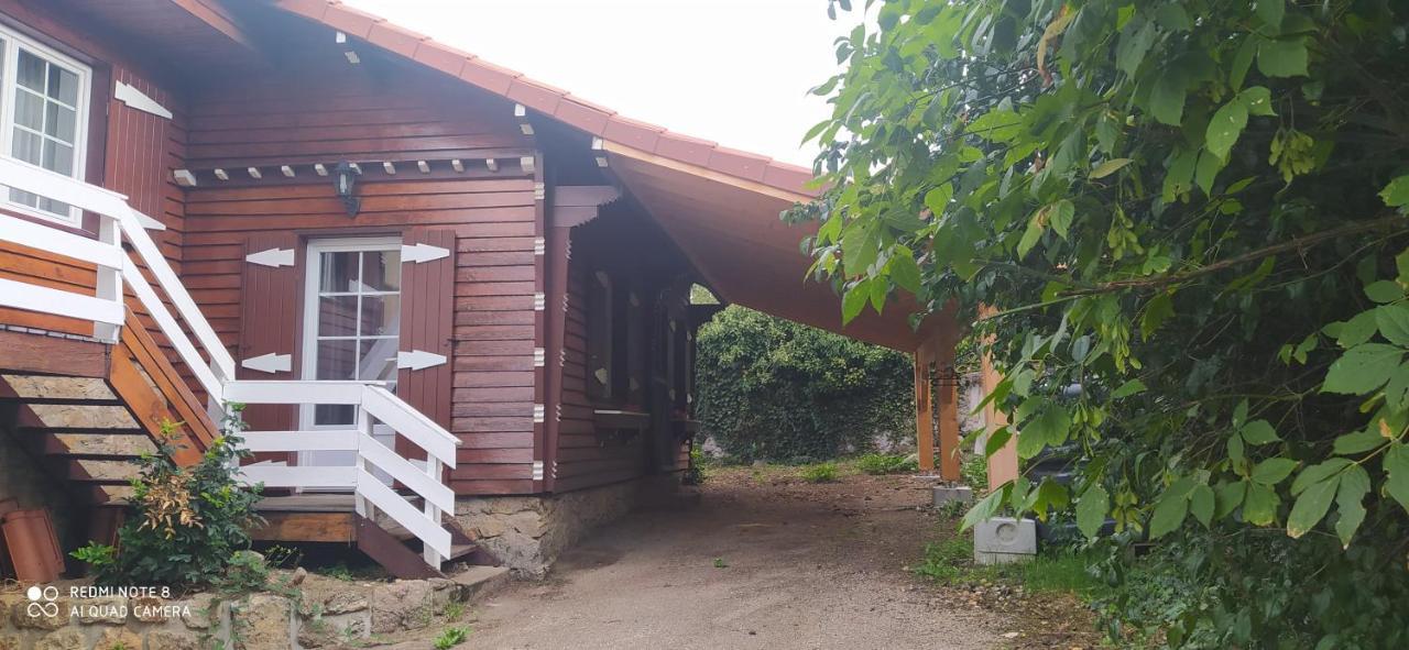 Logement Independant Attenant A Une Maison Dans Grand Jardin Retournac ภายนอก รูปภาพ